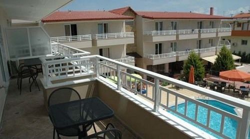 Sarti Plaza Hotel Bagian luar foto