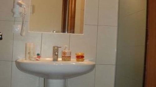Sarti Plaza Hotel Bagian luar foto